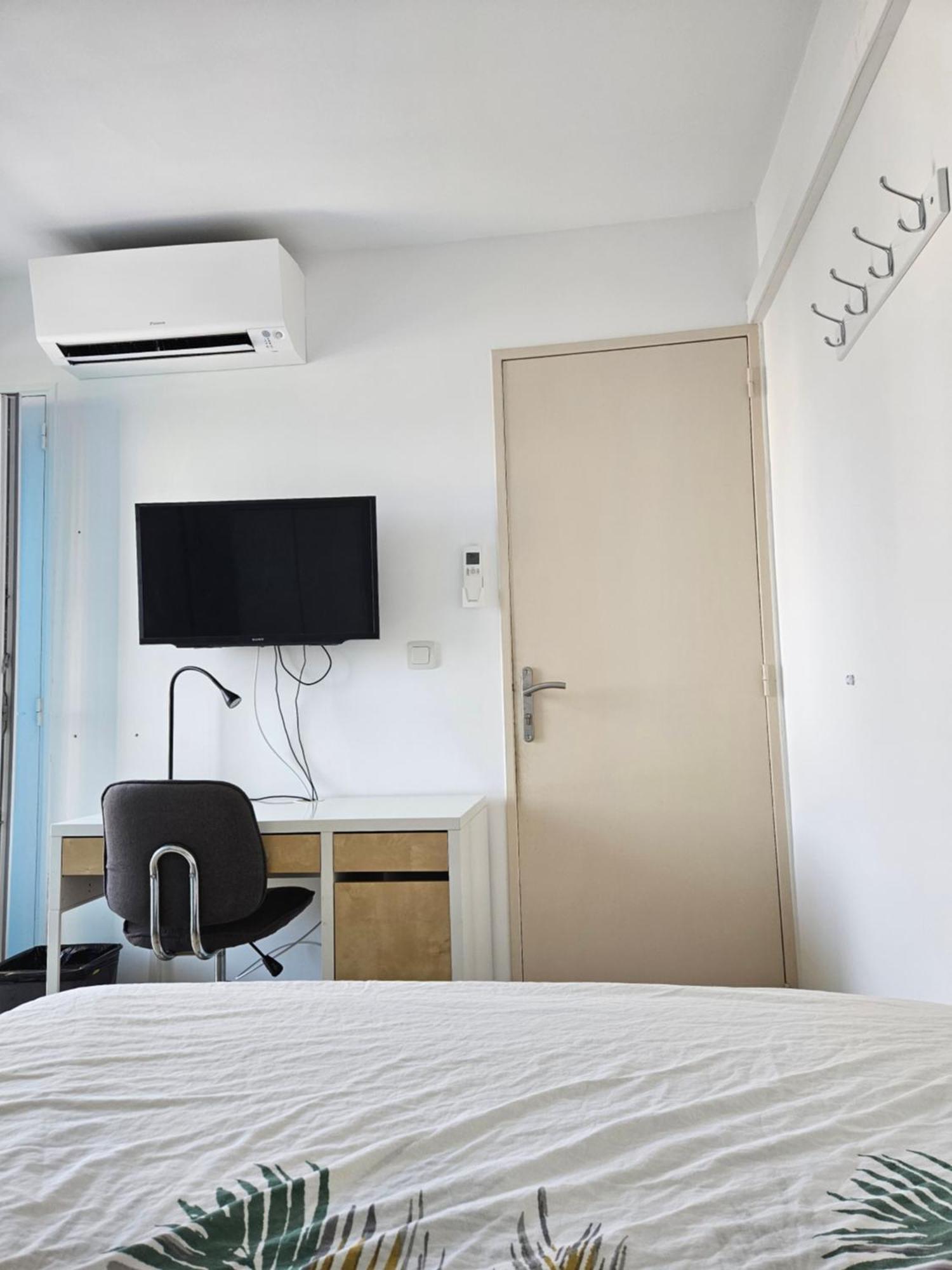 Chambre En Colocation Fille, Proche Mer, Climatisation Tolón Exterior foto