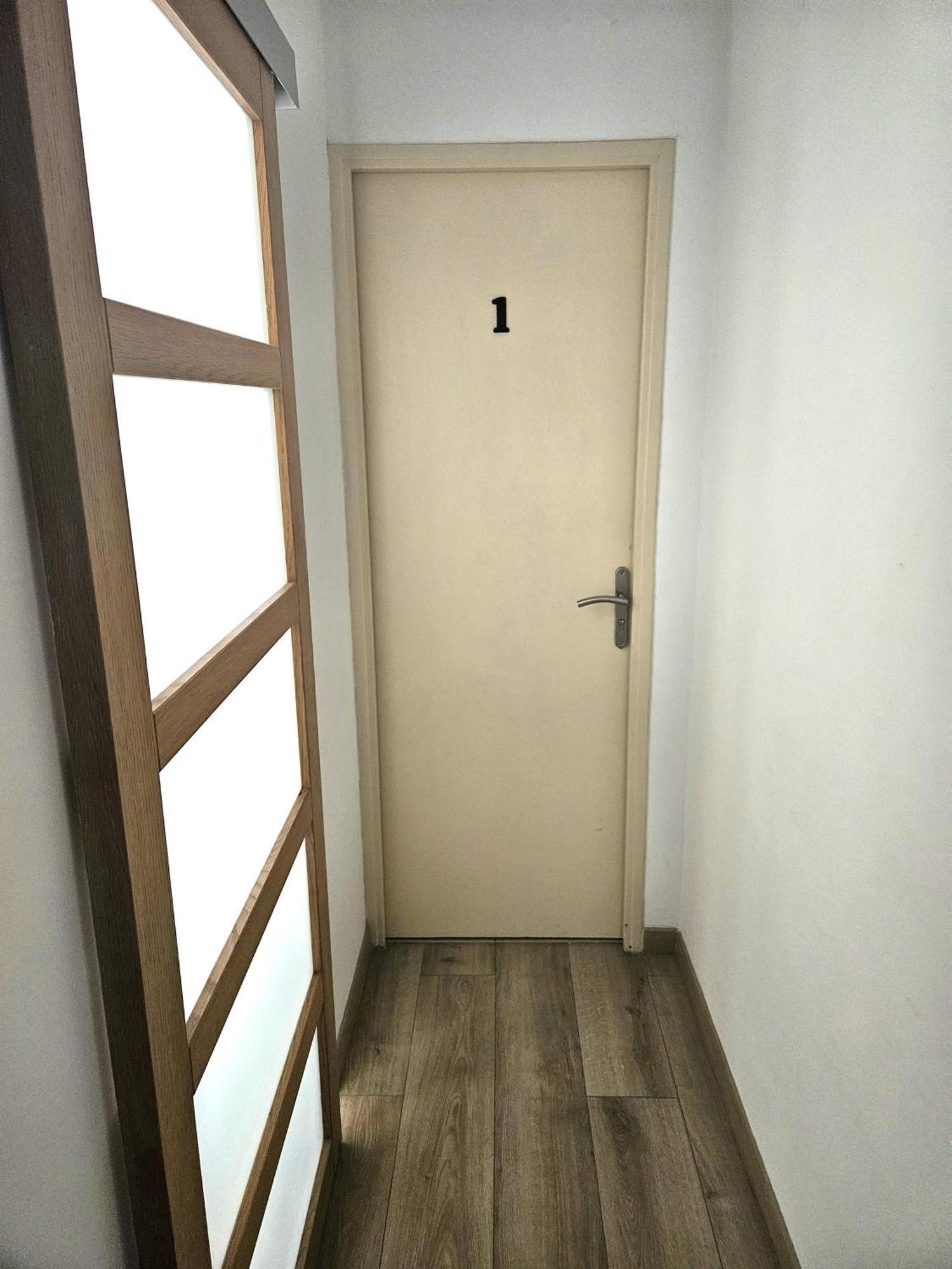 Chambre En Colocation Fille, Proche Mer, Climatisation Tolón Exterior foto